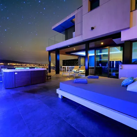 Blue Star Meloneras * San Bartolomé